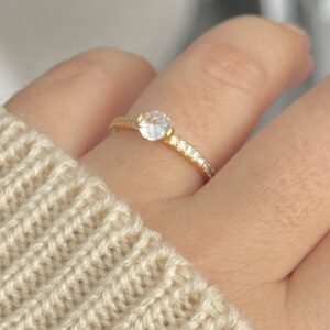 Anillo-circon-grande-delicado