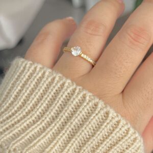 Anillo-circon-grande-delicado