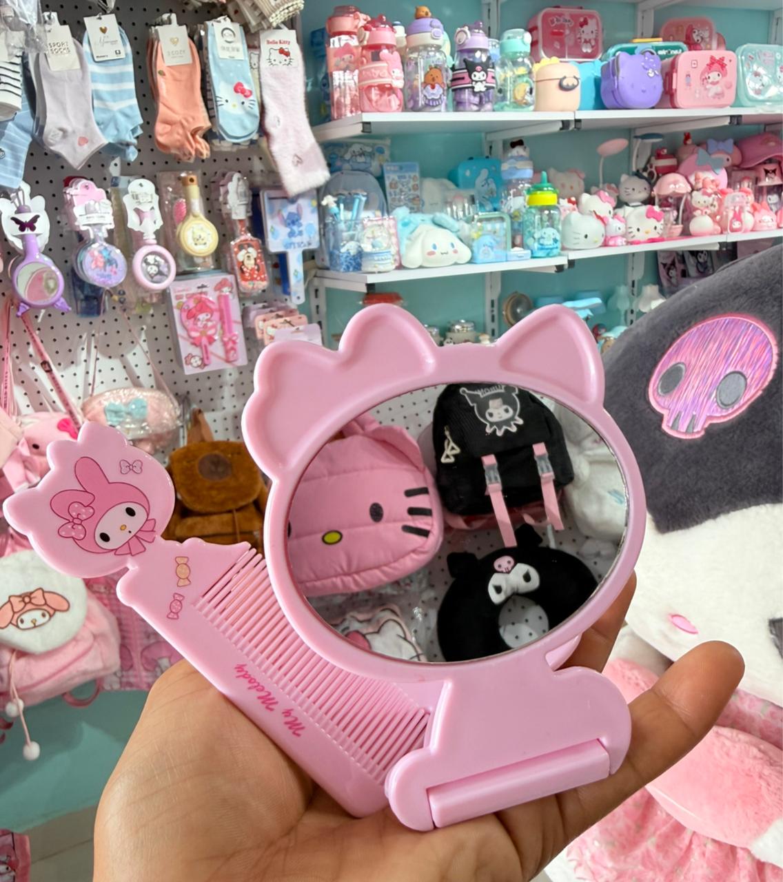 Set Espejo y Peine Sanrio - Imagen 2