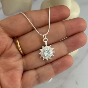 Cadena de solecito