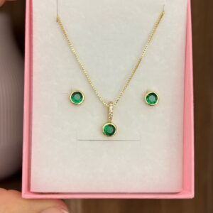 set de cadena y topitos de circon verde